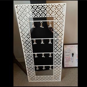 Hanging clip frame for photos